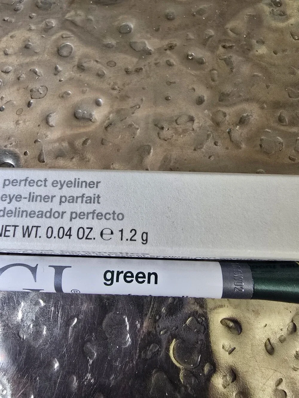 TIGI Perfect Eyeliner Pencil in Deep Green, NEW